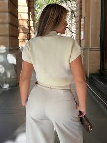 Maria Perezxox 女士休闲纯色简约立领短袖毛衣 - 杏色 - 查看 2