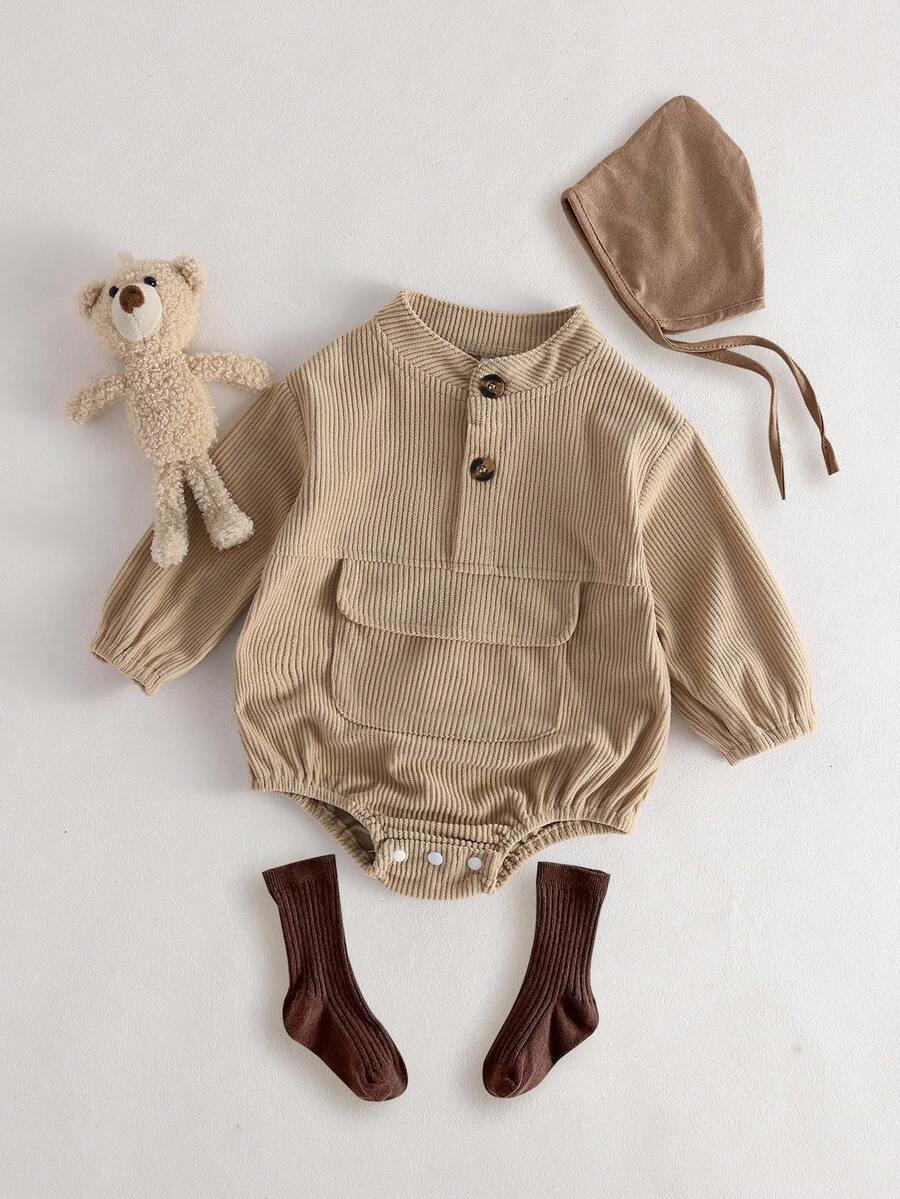 SHEIN 1pc Baby Boy's Fashion Patchwork Bodysuit With Large Pockets, Spring/Autumn Outdoor Bodysuit Baby Outfit Knit Outfit Boy Baby Casual Bodysuit Baby Fall Newborn Suit New Born Neutral Outfit Natural Baby Clothes New Born Neutral Baby Clothes Unisex Baby Clothes Neutral Baby Boy Tan Outfit Mocha Baby Clothes Brown Baby Clothes