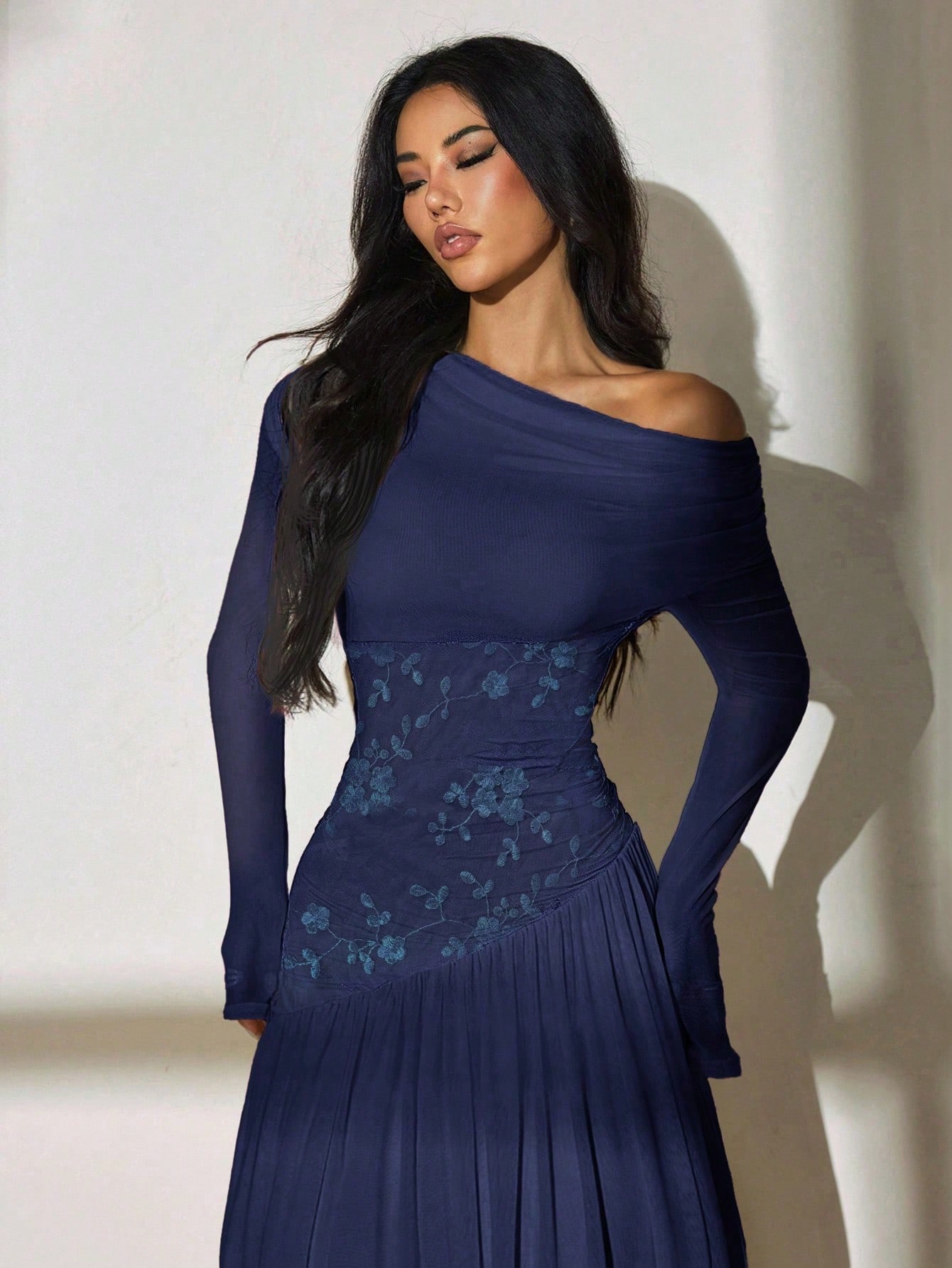 SHEIN PETITE فستان أنيق وأنيق بأكمام طويلة أحادية...