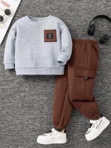 SHEIN 2pcs/Set Kids Boy Casual Cute Contrast Color Patchwork Crew Neck Pullover Sweatshirt And Elastic Waist Jogger Pants Knit Set, Suitable For School, Garden, Beach, Birthday, All Seasons (Fall, Spring, Summer, Winter), Fleece, Thickened - Brown - View 1