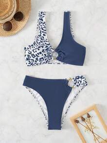 SHEIN Swim 2025 Women's Summer Beach Leopard Print Splice Circular Ring Sexy Bikini Swimsuit Set (Random Print) - Blue and White - View 4