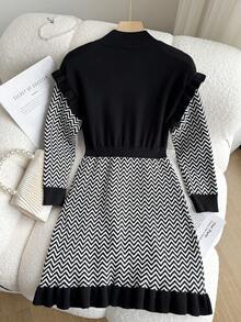 Vestito in maglia a collo alto con volant, motivo a onda triangolare, nero e bianco, stile scolastico, vestito comodo e stretch, versatile, adatto per Natale e vacanze - Bianco e nero - Visualizzare 2