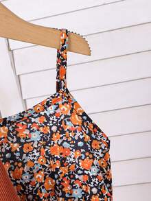 SHEIN Set de 2 piezas: Chaqueta de punto acanalado informal para niñas pequeñas con decoración de lazo y vestido de tirantes minimalista estampado, adecuado para salidas de primavera/otoño