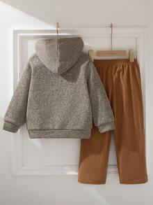 Souflis Ensemble 2 pièces style vintage pour garçons de 4 à 7 ans, comprenant un sweat-shirt à capuche à fleurs et un pantalon en velours côtelé. Tissu doux, design élégant, convient pour l'école, les tenues décontractées, une tenue confortable et pour l'automne/l'hiver