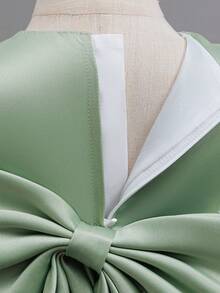 SHEIN Glamorique Kids 女婴缎面蝴蝶结连衣裙，花朵蕾丝边，拖地裙，洗礼礼服，婚礼花童礼服 - 綠色 - 查看 5