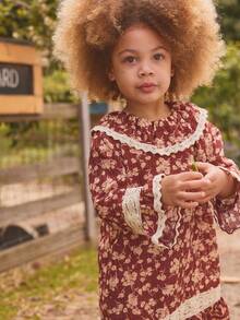 1 pieza Vestido de niña con estampado floral, corte holgado, puños acampanados, estilo vintage elegante, versátil para el otoño