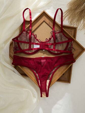 2 st. Elegant sexigt blommigt broderat mesh-underkläderset för kvinnor