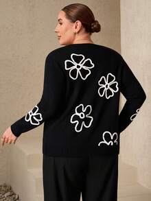 SHEIN Clasi 大码女式3D立体花朵简约黑白撞色花卉线条休闲优雅开衫，简约日常及节日穿着，黑色针织开衫，黑色女式开衫，女式开衫，花卉毛衣，3D立体花朵毛衣，黑色开衫，黑色上衣，黑色毛衣，女式冬季，冬季，女式冬季外套，女式冬季，舒适的秋冬季女式，圣诞毛衣，圣诞女式，圣诞女式，新年，新年，新年造型，感恩节女式 - 黑色 - 查看 2