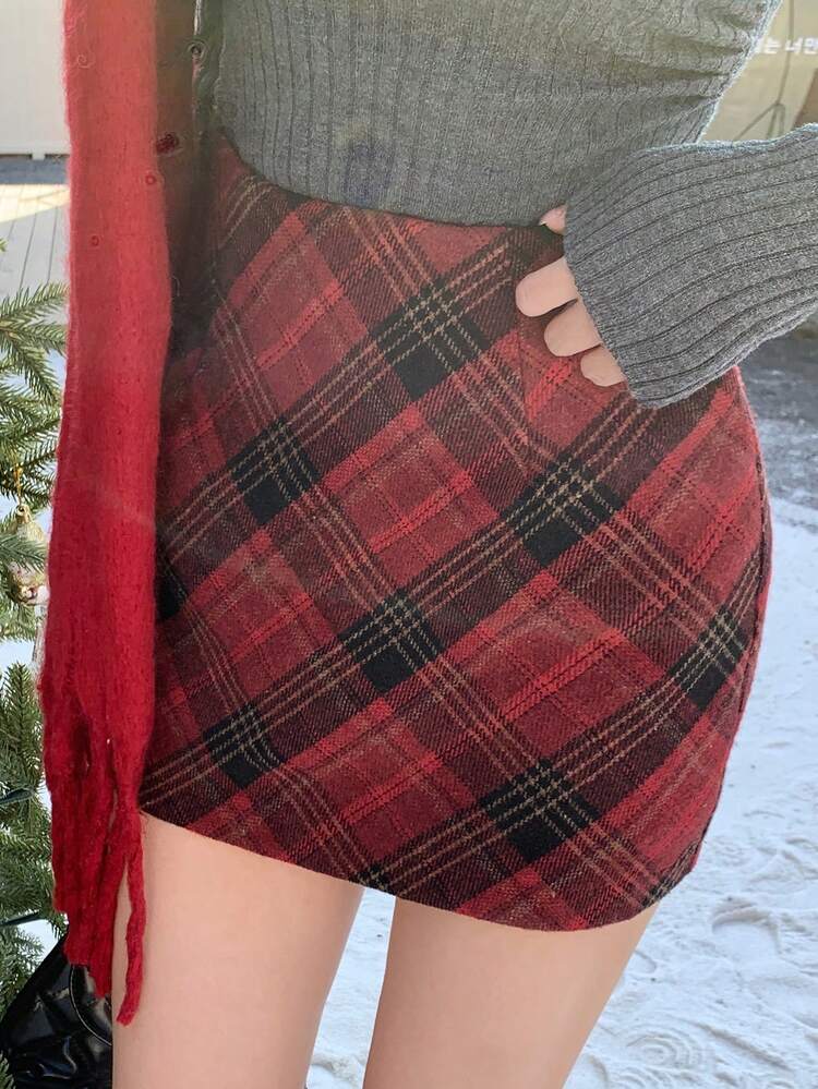 Autumn/Winter Plaid Skirt Pants, Stylish Berry Red Color, Suitable For New Year & Christmas, Women Skirt