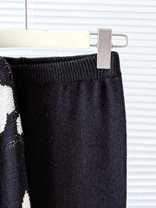 Sparklyn 青少年新款提花星空圆领短款毛衣搭配黑色阔腿裤，适合居家、外出、聚会、返校