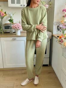 Snug Reverie Women's Solid Color Minimalist Long Sleeve Top And Pants Set, Daily Wear, Fluffy Cozy Winter Clothes - Green - View 5