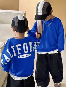 SHEIN Little Byeori 1 件年轻男孩休闲学院风舒适时尚简约宽松实用百搭大字母图案厚运动衫，适合日常穿着、上学、郊游、运动、秋冬 - 寶藍色 - 查看 5