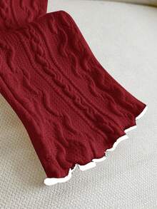 SHEIN 2 件套女婴可爱杏色荷叶边长袖上衣和松紧腰喇叭裤套装，秋冬