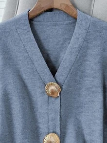 Franclia V领针织开衫，贝壳纽扣，优雅日常，秋冬 - 霧霾藍 - 查看 3