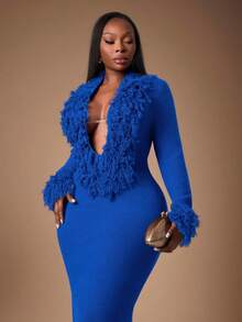 Radiana 秋冬大码时尚性感流苏装饰深V领加长针织连衣裙 - 寶藍色 - 查看 1