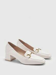 CUCCOO BIZCHIC Pantofi plati clasici negri din piele lăcuită cu bareta în T pentru femei