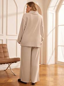 EMERY ROSE Bộ 2 món áo dài tay trơn màu cỡ lớn và quần dài, mùa thu - Màu Khaki - Xem 2