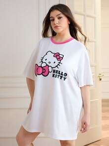 HELLO KITTY AND FRIENDS | SHEIN 大码休闲猫咪印花圆领落肩T恤，夏季
