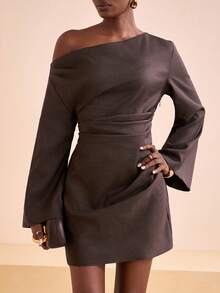Zivah 2025 Autumn And Winter New Commuter Elegant Old Money Style Linen Texture Brown One-Shoulder Flared Long Sleeve Waist Pleated Women Mini Dress, Suitable For Travel, Shopping, Commuting, Dating, Party, Gathering, Brunch Clothing, Airport Wear, Christmas, New Year, Festival, Asymmetric, Women's Office Wear, Wedding Guest Dress
