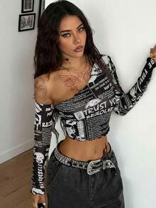 Coolane 女式秋季/四季节日西部风报纸图案弹力不对称领口长袖短款上衣 - 黑色 - 查看 3