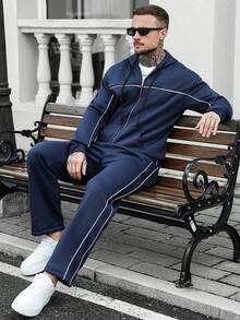 Manfinity Homme Bộ đồ thể thao nam thường ngày, áo nỉ và quần dài giữ nhiệt, thiết kế kẻ sọc phối màu, quà tặng kỷ niệm, bộ hai mảnh phong cách Ins, bộ đồ thể thao nam, bộ đồ đường phố, trang phục màu xanh hải quân, thích hợp cho sinh hoạt hàng ngày, những chuyến đi cuối tuần, hoạt động ngoài trời, du lịch, môi trường làm việc thoải mái hoặc các dịp bán trang trọng, quà tặng cho bạn trai/chồng, quà kỷ niệm, quà Giáng sinh, mùa đông. - Màu xanh hải quân - Xem 3