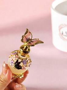 Luxury Style 15ml Vintage Pink Butterfly Perfume Bottle Decorative Empty Refillable Perfume Container Fancy Essential Oils Dropper Bottle Decor