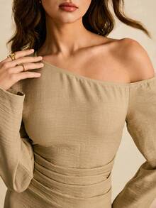 Poéselle 女式纯色简约休闲不对称肩长袖连衣裙 - 杏色 - 查看 5