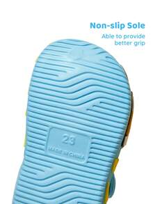 TOM & JERRY X SHEIN Dép đi trong nhà hình mèo hoạt hình dễ thương màu xanh dương cho bé trai, thoáng khí và nhanh khô, chất liệu EVA nhẹ và bền, phù hợp cho cả nam và nữ, thích hợp mang ở nhà, phòng tắm, sân chơi, hồ bơi, bãi biển và các nơi khác, cả trong nhà và ngoài trời. - Màu xanh nhạt - Xem 3