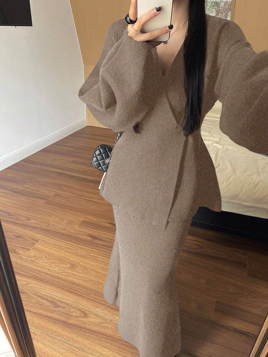 DAZY 2pcs Autumn/Winter New Elegant Fitted Cardigan & Knit Skirt Set For Women - Khaki - View 1