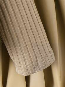 Elladie kids 3件套女童卡其色针织长袖毛衣、蓬蓬蝴蝶结串珠背心外套和百褶裙套装，时尚甜美，适合春秋季女童穿着。米色裙子搭配开衫毛衣，秋冬季女童服装，母女亲子装，外套搭配裙子，秋冬季女童裙装。 - 卡其色 - 查看 6