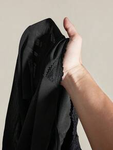 SHEIN ICON 大码女式黑色灯笼袖荷叶边下摆迷你连衣裙 - 黑色 - 查看 8