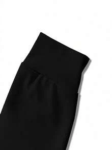 ROMWE MEN Moletom Preto Curto de Gola Careca Masculino com Gráfico Escuro de Anime, Outono/Inverno