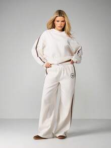 MISSGUIDED Pantalon de jogging à jambes larges avec détail de bande latérale contrastée, taille à cordon, pantalon de détente confortable