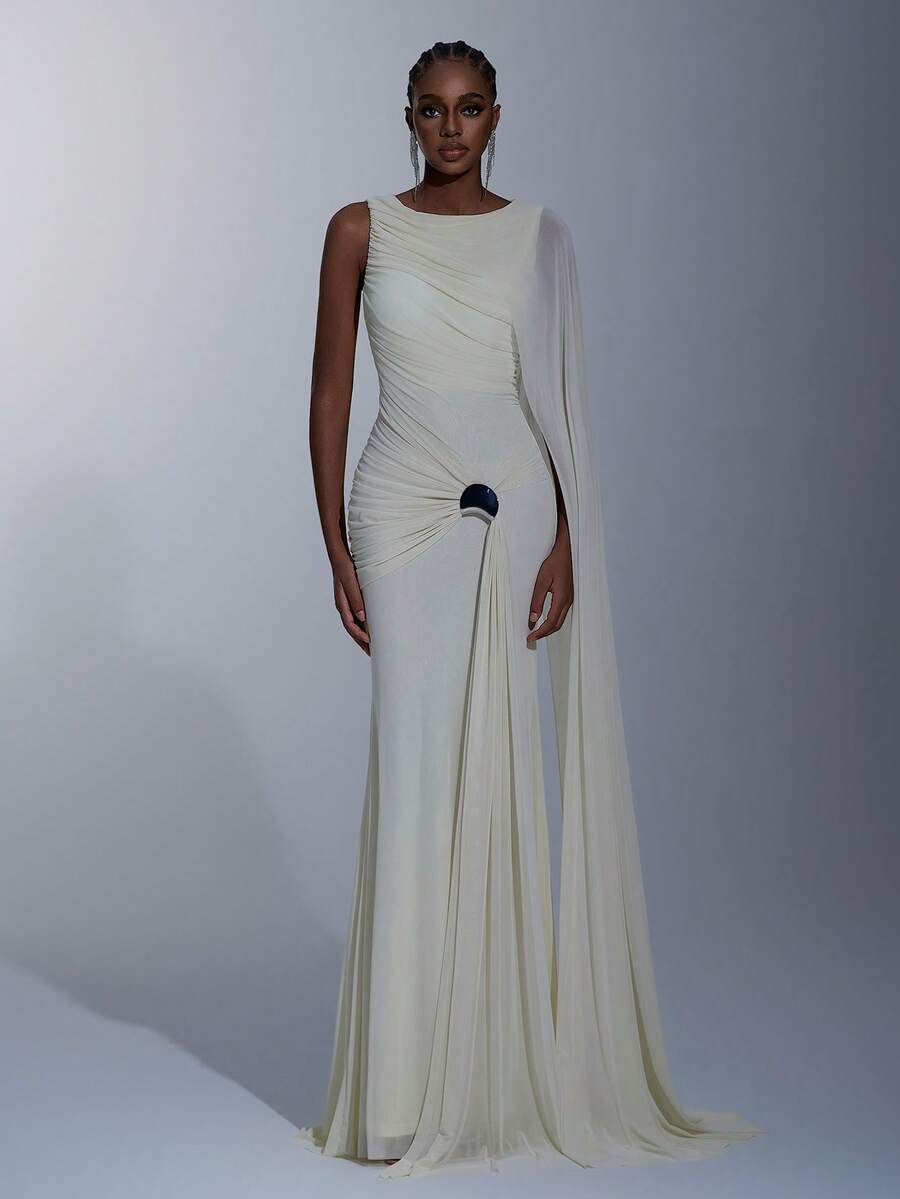 Elitara 优雅、端庄、优雅的杏色高弹力网眼圆领单肩超大斗篷喇叭袖，腰部褶饰修身，金属装饰侧垂荷叶边鱼尾，适合约会、度假、单身派对、婚礼、日常百搭正式礼服