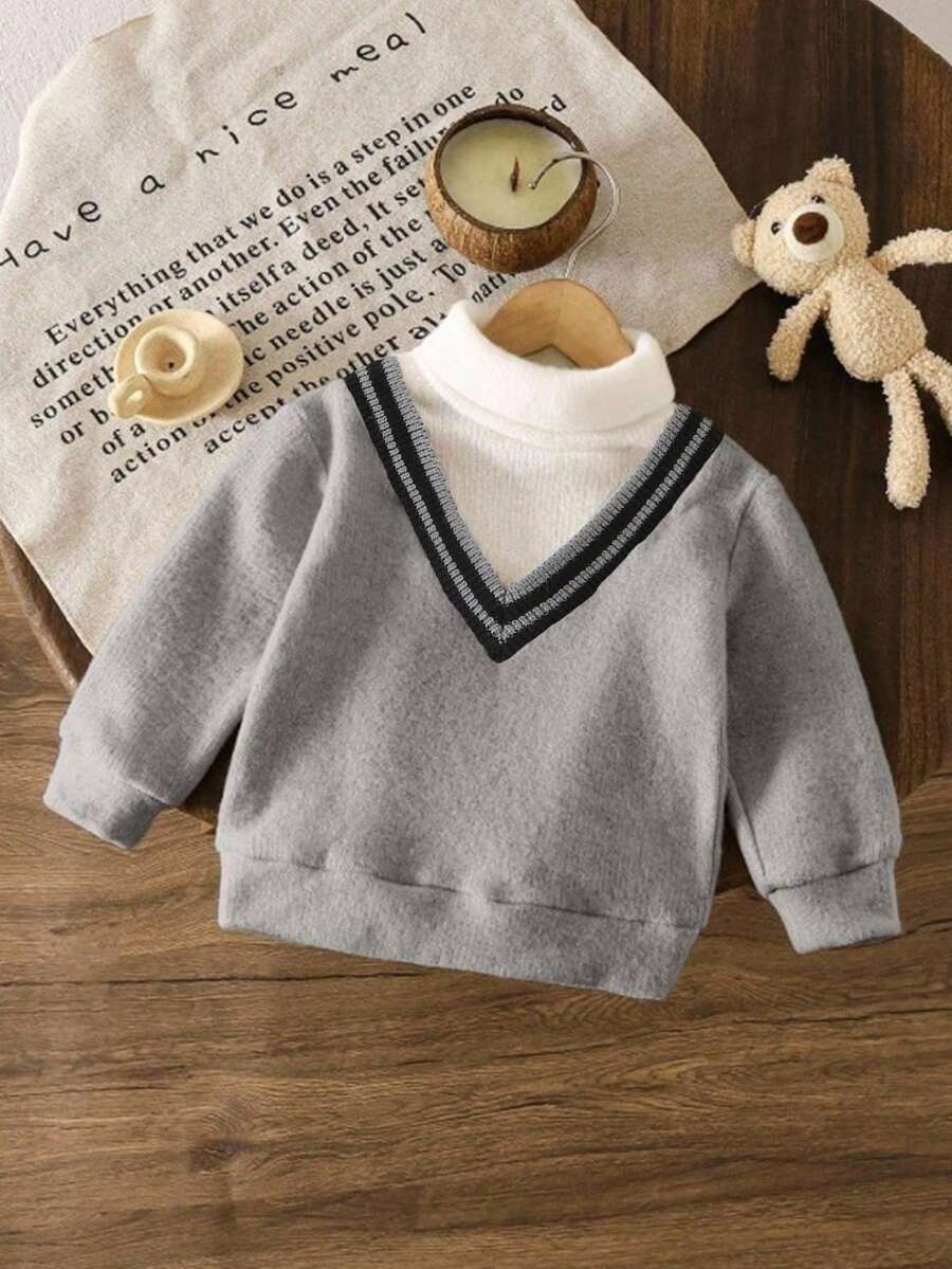 SHEIN 男婴V领二合一针织毛衣，高领针织套头衫，适合秋冬季 - 灰色 - 查看 1