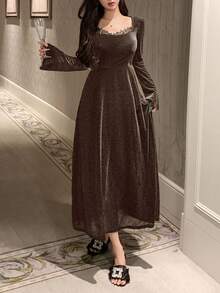 DAZY 迷人天鹅绒蕾丝边拼布领腰收紧长款女式睡袍 - 咖啡棕 - 查看 3
