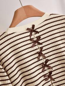 CosyJoli 大码法式镂空蝴蝶结条纹针织毛衣 - 咖啡棕 - 查看 5