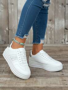 Women Tennis & Racquet Sport Shoes - White - View 2