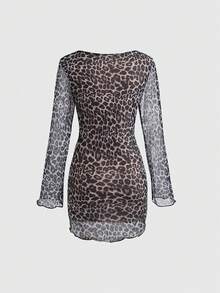 SUMWON Leopardmönstrad långärmad miniklänning med transparenta meshärmar – Festklänning med bodycon - Svart - Visa 2