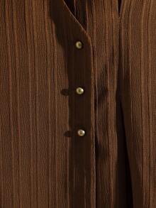 Modelyn Camisa de manga larga elegante de unicolor con cruce envolvente para oficina de talla grande - Café integral - Ver 3