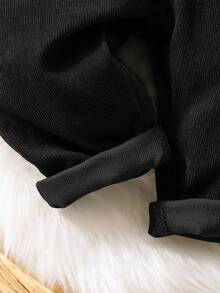 SHEIN Vintaside Kids 男童黑色灯芯绒背带裤，宽松工装风复古口袋工装裤，适合多个季节的男童休闲百搭长裤 - 黑色 - 查看 4