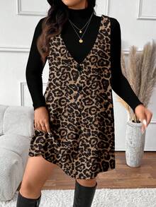SHEIN Frenchy Abito casual senza maniche con scollo a V e stampa leopardata, taglia comoda, set da 2 pezzi con top a maniche lunghe con collo alto, stampa cheetah, abito leopardato, vestito a due pezzi, completo donna con stampa animale - Multicolore - Visualizzare 4