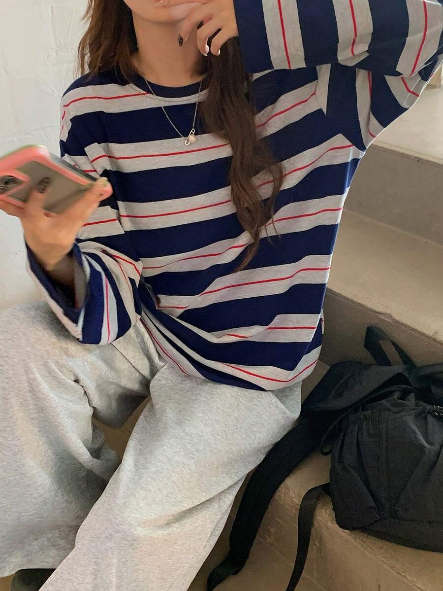 DAZY 女式休闲条纹宽松长袖圆领T恤，秋季 - 寶藍色 - 查看 1