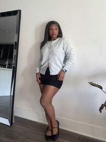 Tyla Gomez Nuovo cardigan a maniche lunghe in maglia con collo tondo, piccola conchiglia, fibbia attorcigliata, per donna, corto e morbido, in colore unito, caldo e confortevole, adatto per l'autunno e l'inverno - Grigio Chiaro - Visualizzare 6