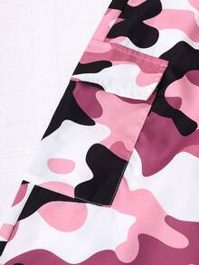 SHEIN مجموعة مكونة من 3 قطع: هوديي مقصوص مطبوع عليه اسم المدينة، توب كاميسول بسيط، وبنطلون جينز واسع مشوه، طراز كاجوال عصري مناسب للخروجات والعطلات والأوقات الحرة