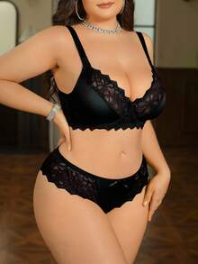 Seduluxe 2pcs Plus Size Lace Patchwork Underwire Bra Set - Black - View 5
