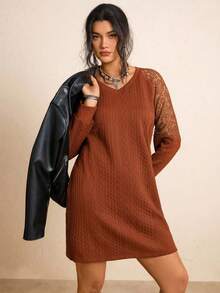 Freevana Váy cổ chữ V họa tiết ren tương phản cỡ lớn dành cho nữ - Rỉ Nâu - Xem 3