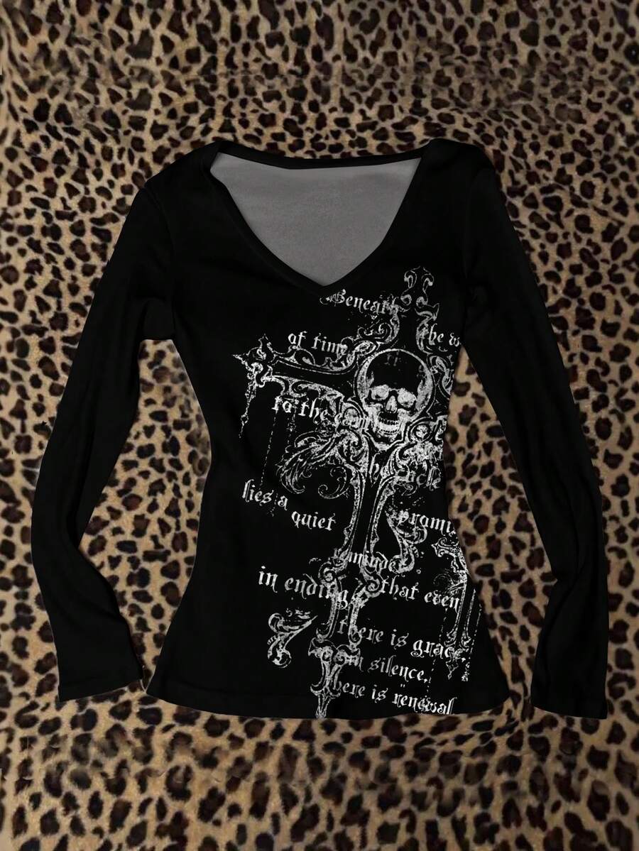 Attitoon 女式休闲复古 V 领修身长袖 T 恤，复古，适合 Y2K，垃圾摇滚，十字印花 - 白色 - 查看 1