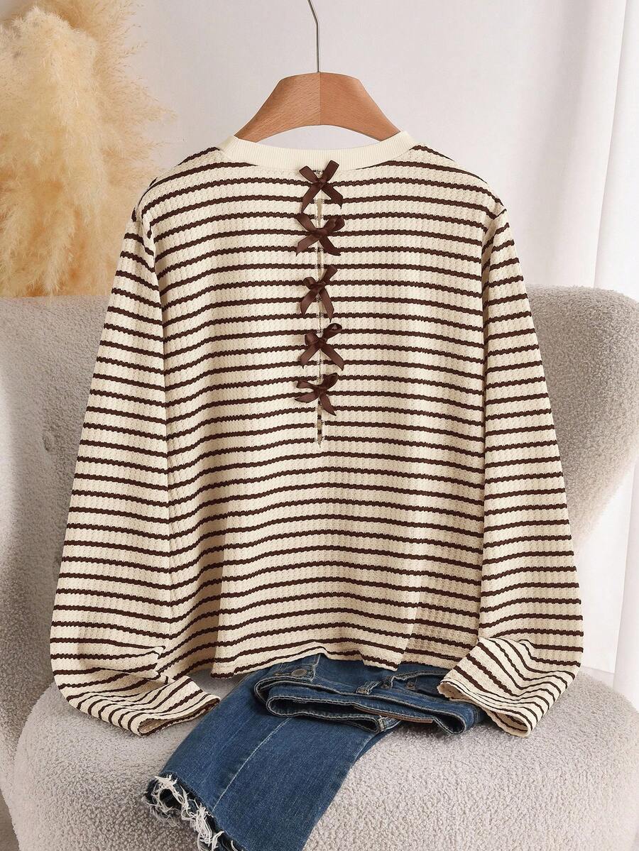 CosyJoli 大码法式镂空蝴蝶结条纹针织毛衣 - 咖啡棕 - 查看 1