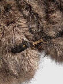 ROMWE Avant Y2K 性感动物印花扣短款上衣，配人造毛领 - 棕色 - 查看 3